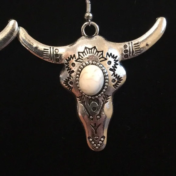 Bull Head Western Ivory Earrings - Picture 2 of 4